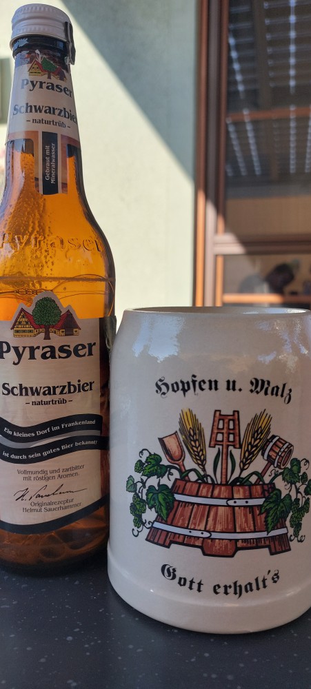 Pyraser Schwarzbier naturtrüb